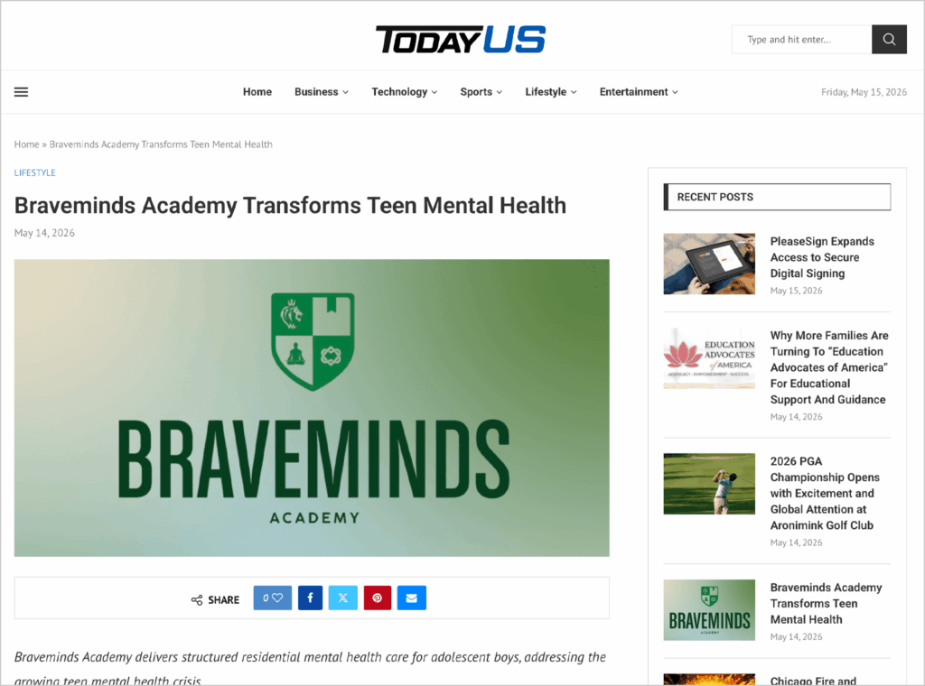 Braveminds Academy logo on green gradient background with text BRAVEMINDS ACADEMY.